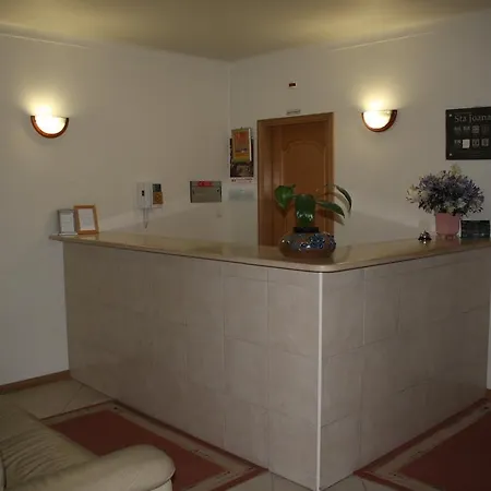 Residencial Stª Joana Guest house *