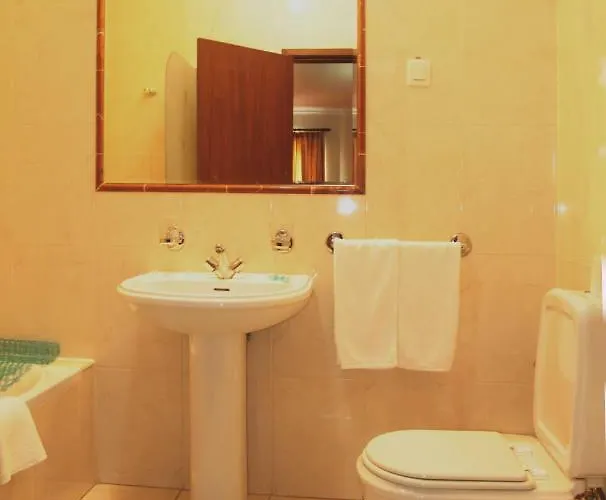 Residencial Stª Joana בית הארחה אבאירו